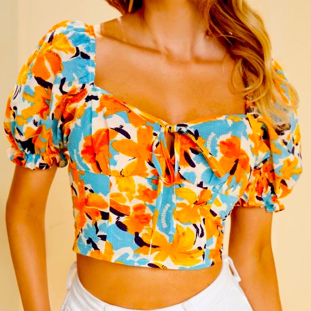 M/L  Moda Orange and Blue Floral Blouse